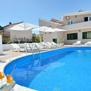 Apartment Allegro