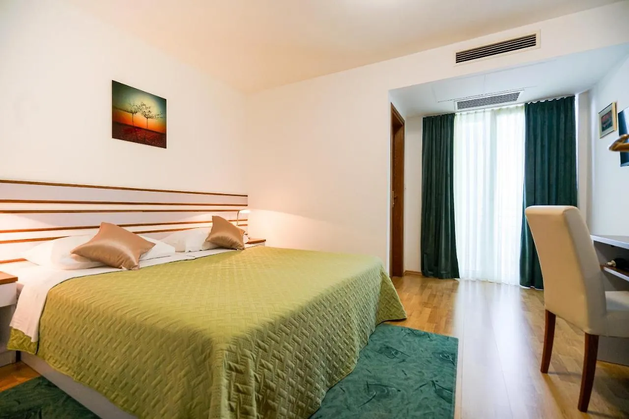 Hotel Belvedere Sukosan 3*,  Croatia